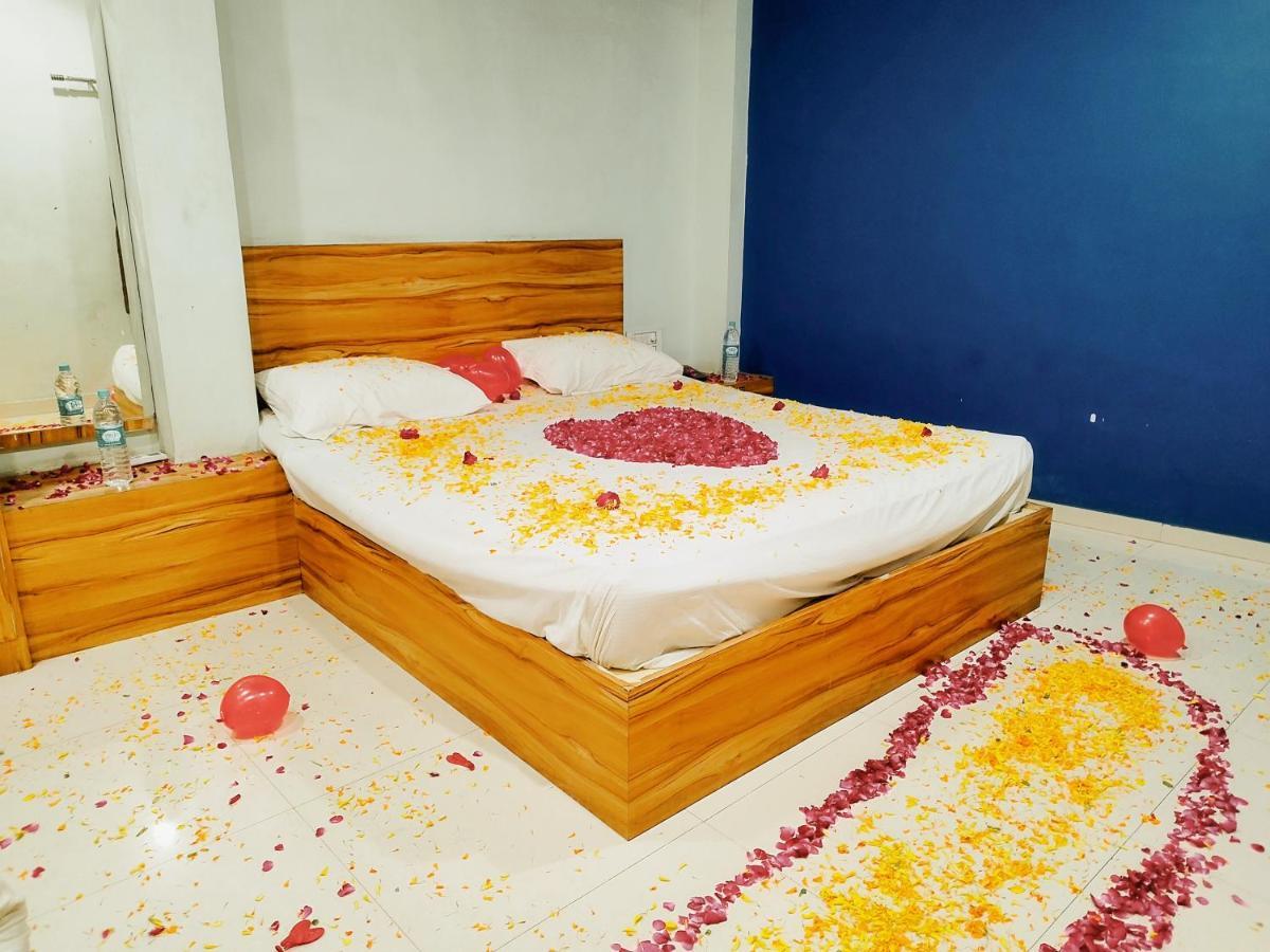 Hotel Guru Kripa - 500Mtr From Shreenathji Temple Nathdwara Exterior photo
